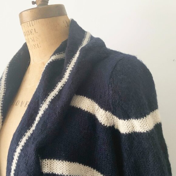 REITMANS Size LARGE Striped Navy Blue and Beige Long Cardigan - Picture 5 of 10